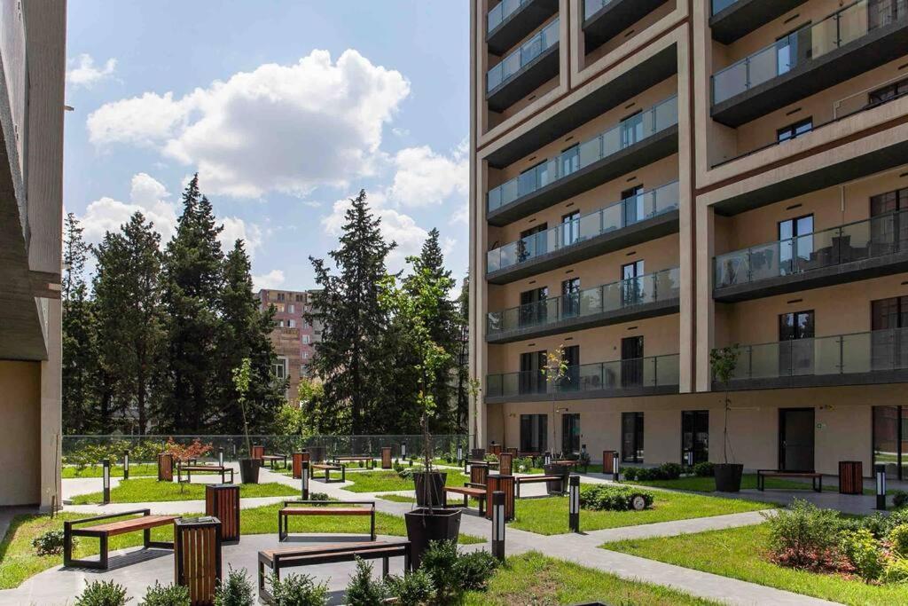 GG home on Kazbegi avenue Tbilisi Eksteriør bilde