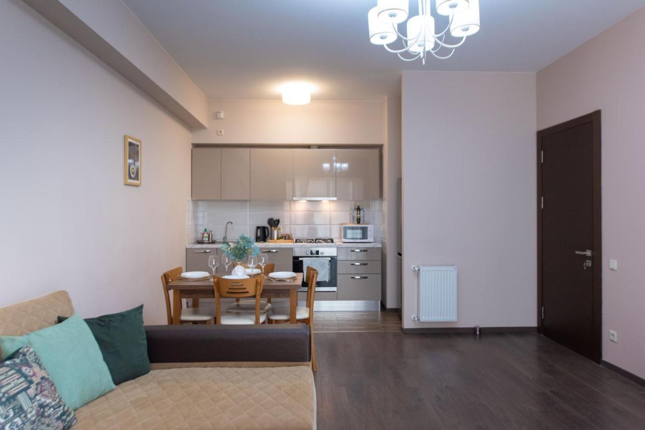 GG home on Kazbegi avenue Tbilisi Eksteriør bilde